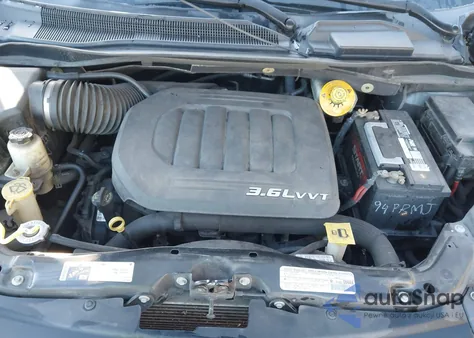 2014 Chrysler Town & Country Touring z USA, uszkodzony, nr VIN 2C4RC1BG7ER159917